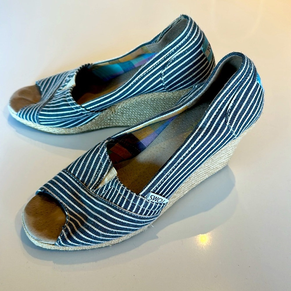 Toms Blue & White Wedge Heel Espradrille - W7